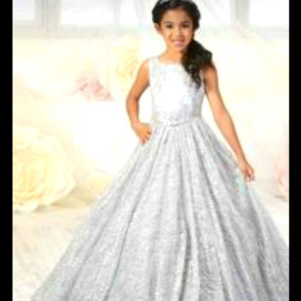 Tiffany princess house of wu size 8